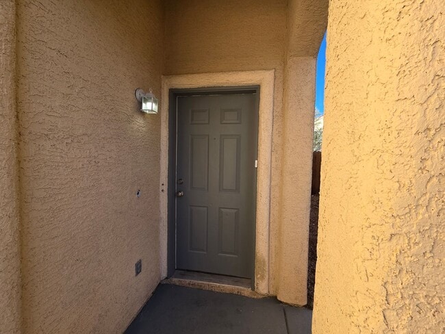 Photo - Get $1825 Off Feb 2026 - Move-in no later than Dec 29th!