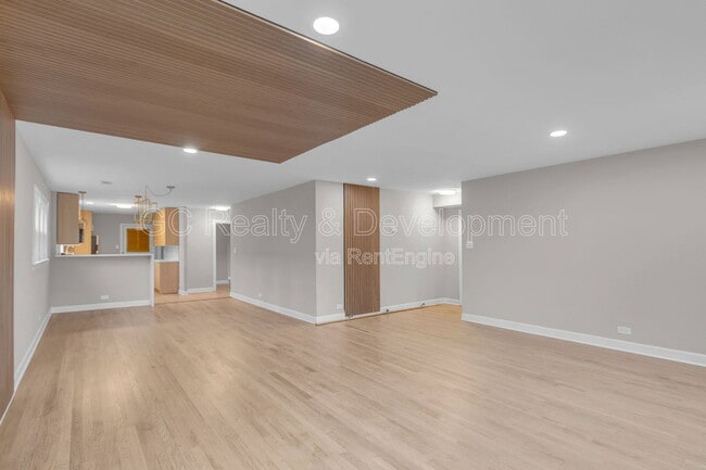 Photo - 6304 N Troy St Unit 2