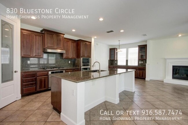 Photo - 830 Bluestone Cir