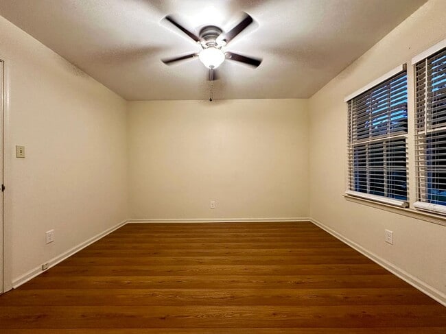 Photo - 759 Mockingbird Ln