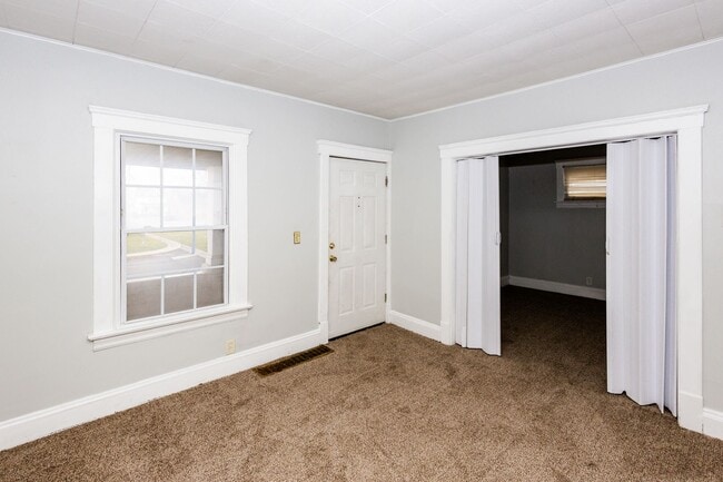 Photo - 9903 Sladden Ave Unit Down