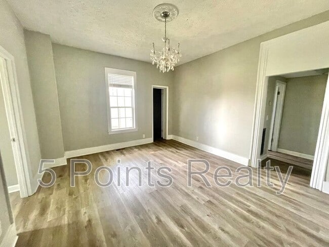 Photo - 315 Grace St