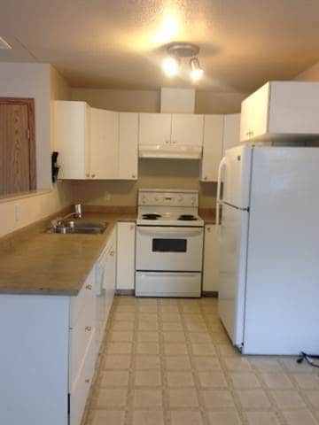 Photo - 10019-10108 108 Ave Unit C