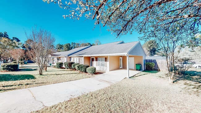 Photo - 101 Queens Ct