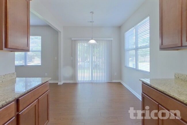 Photo - 2046 Aragon Lane