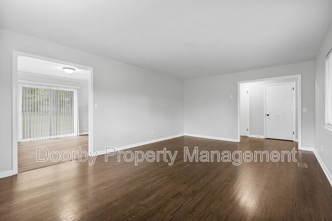 Photo - 1945 Barrett Dr