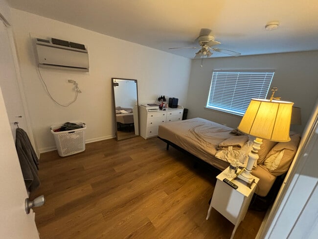 Photo - 286-288 8th St Unit 1B