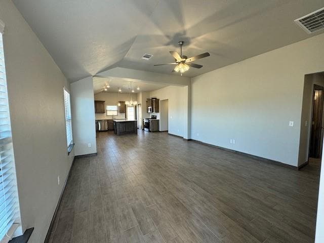 Photo - 704 Argos Rd