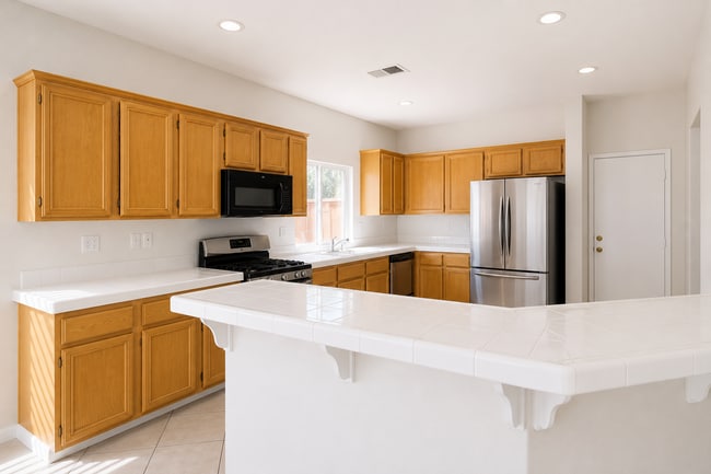 Photo - 33179 Breighton Wood St