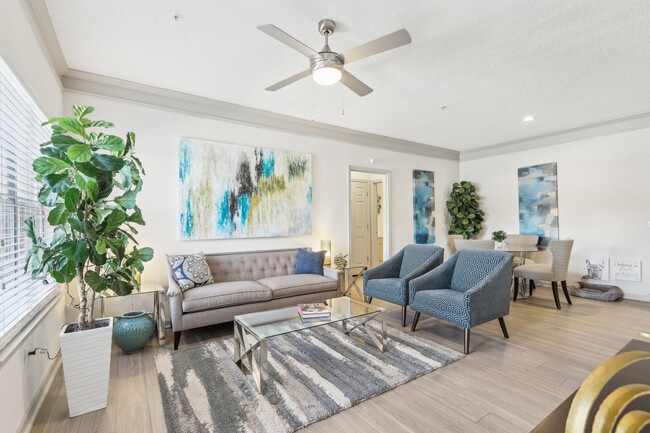 Building Photo - Grove on Southlake