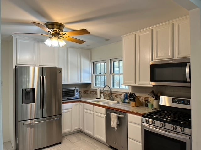 Photo - 137 Schreiner Pl