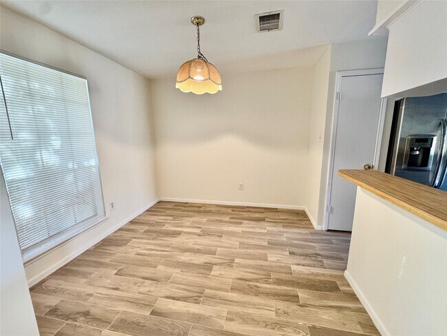 Photo - 22306 Waynoka Rd