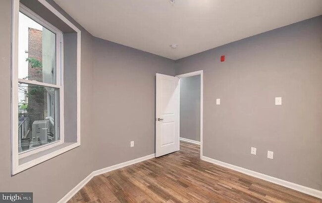 Photo - 207 S 49th St