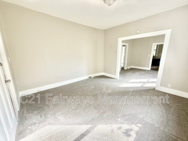 Photo - 419 N 4th St