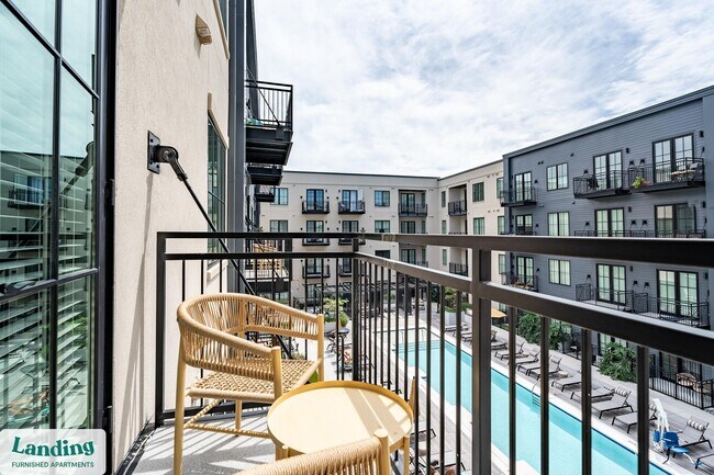 Photo - 300 E Broad St Unidad 450