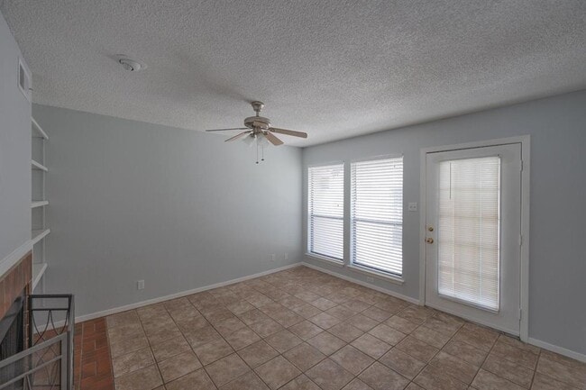 Photo - 2110 Rio Grande St Unit 307