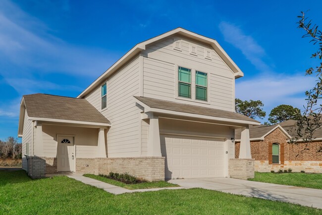 Photo - 14725 Country Club Dr