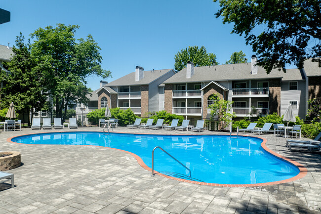 Building Photo - Barrington Place Apartments