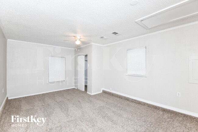 Photo - 3630 Williamsburg Dr