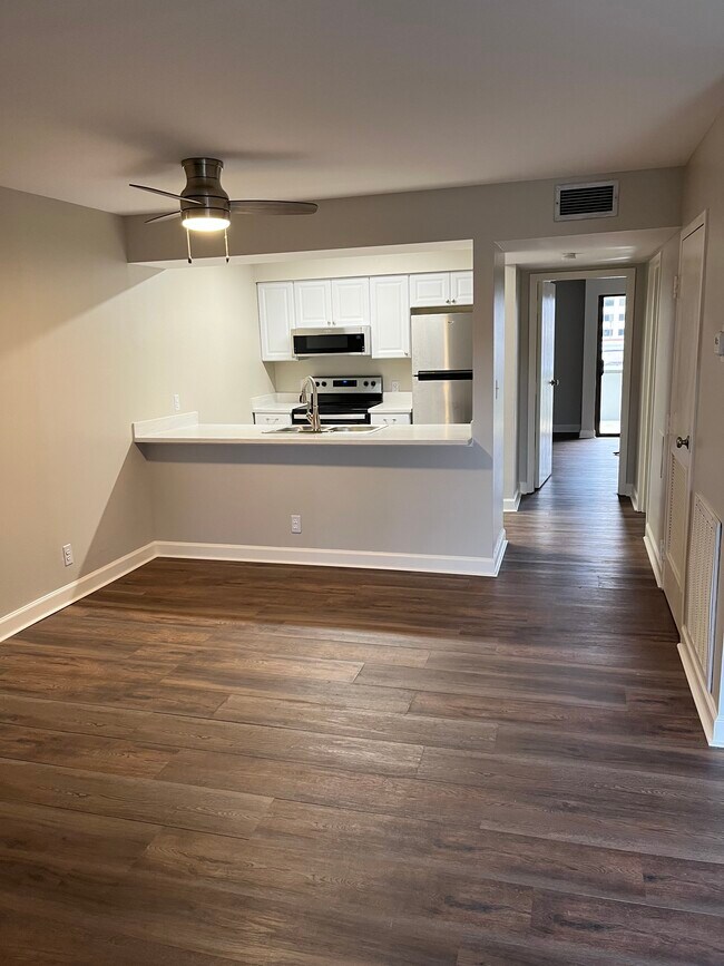 Photo - 2125 Blakemore Ave Unit B-1