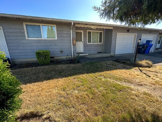 Building Photo - EVERGREEN1574-1594 Unit 1584