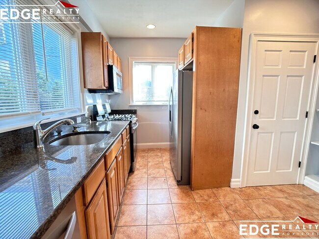 Photo - 41 Dracut St Unit 1