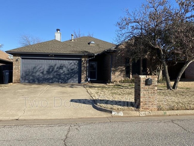 Building Photo - 541 NW 170th St