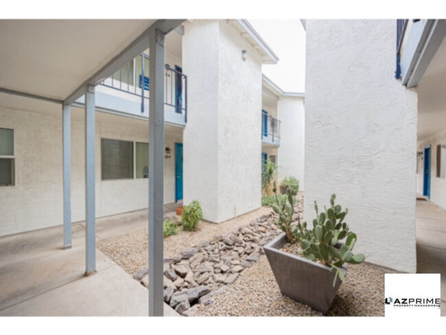 Photo - FREE FIRST MONTH'S RENT MOVE IN SPECIAL! C...