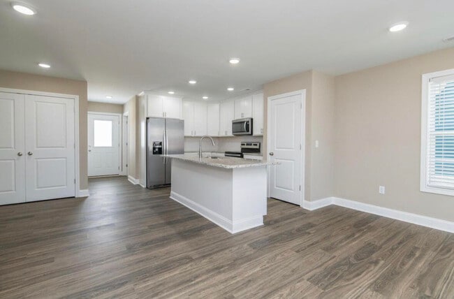 Photo - 4026 Ruby Rose Rd