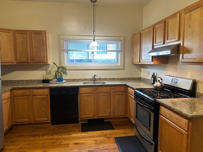 Photo - 113 Comstock Pl Unit Comstock 113.4