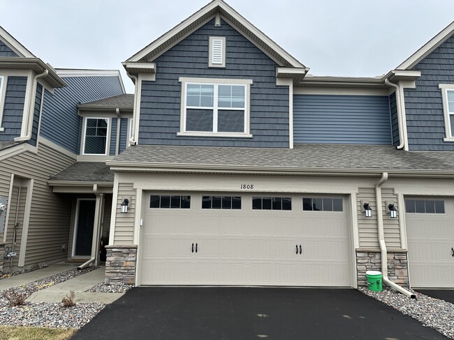 Building Photo - 1802 Arbor Ln