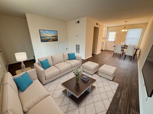 Photo - Woodstream Farms Apartments