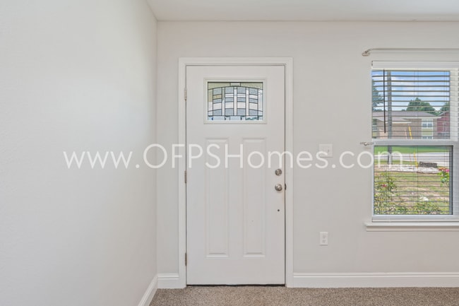 Photo - 824 Valley Rd