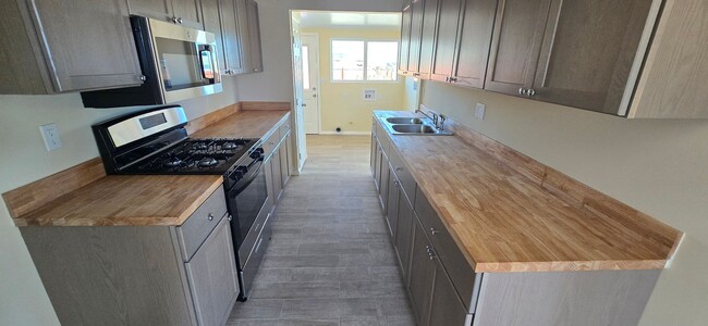 Photo - 13366 Verbena St