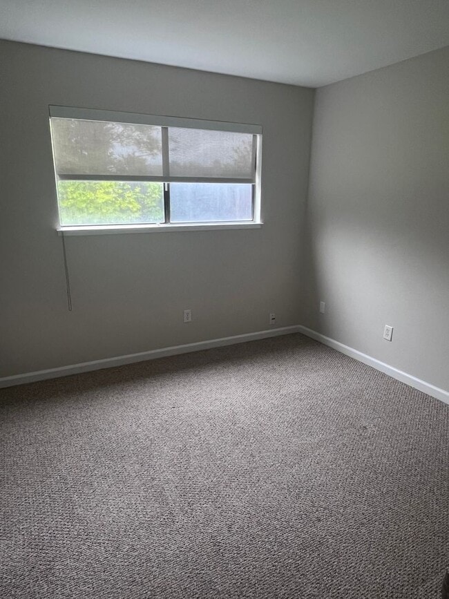 BEAUTIFUL UPDATED DUPLEX IN CITRUS HEIGHTS!! Rental House Rental in