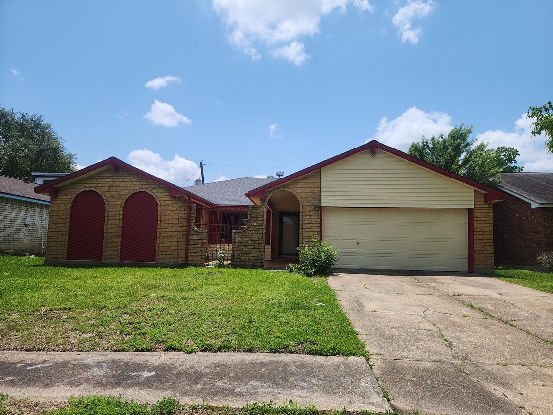 House Front - 14834 Keelby Dr (Houston, TX)