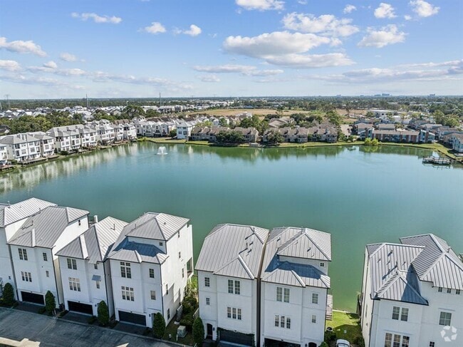 Building Photo - 2122 Lakeshore Edge Dr Rental