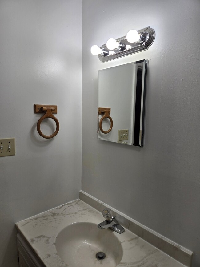 Photo - 100 Wyncote Ct Unit 100