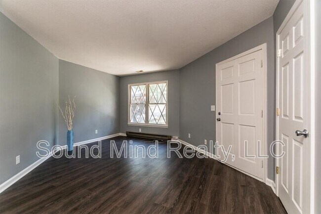 Photo - 2413 Keith Dr