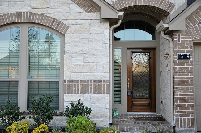 Photo - 13119 Sweetgum Shores Dr