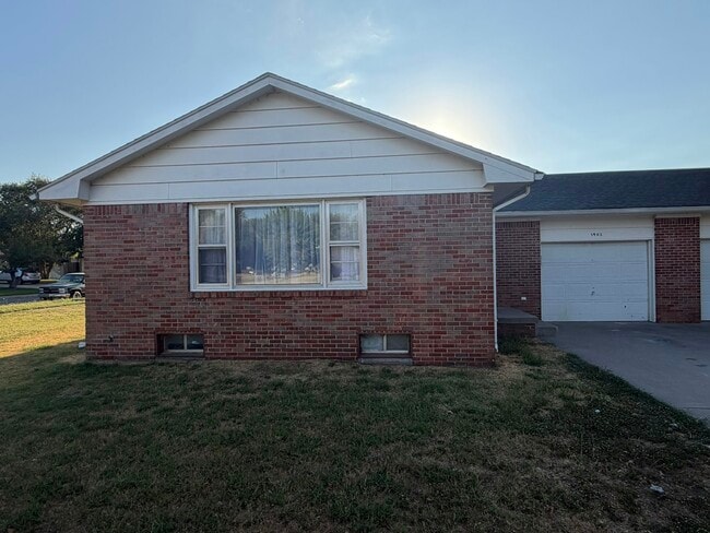 Building Photo - 1402 Morgantown