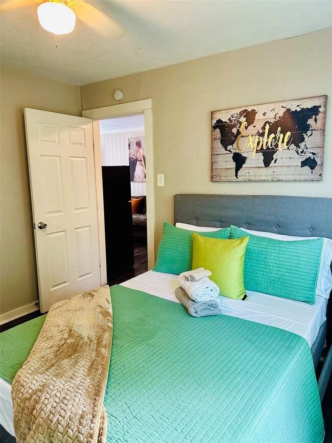 Photo - 4210 Ennis St