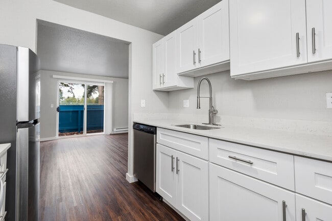 Building Photo - Westmont Rental