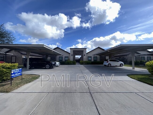 Building Photo - 3705 Paola St Unit 3