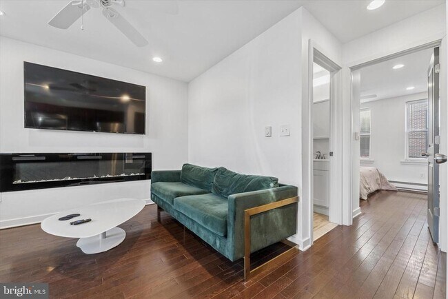 Photo - 1331 S Woodstock St