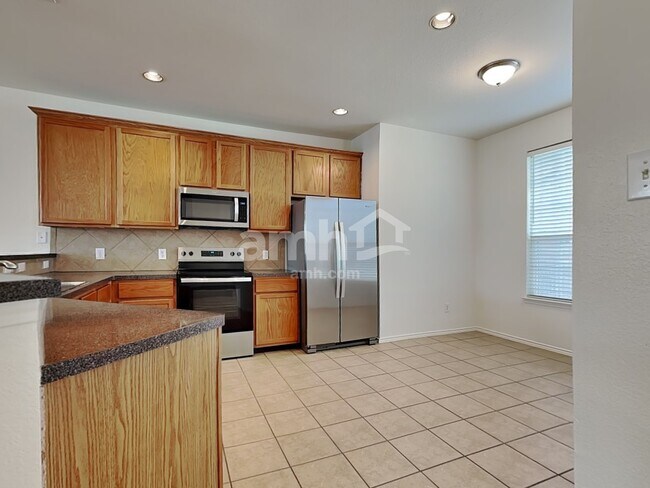 Photo - 2006 Overview Dr