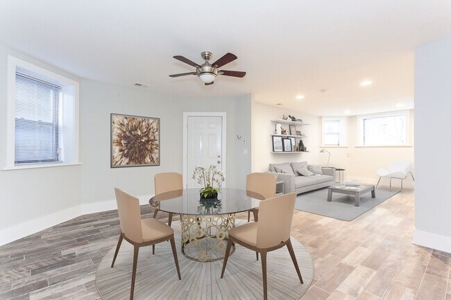 Photo - 2922 W Logan Blvd Apartments Unit 2922-GDN