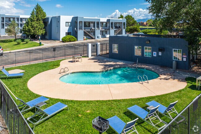 Piscina 1 - Vista Alegre Apartments