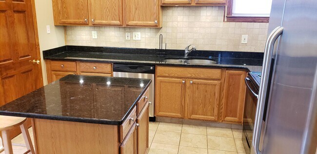 Photo - 603 A St Unidad C