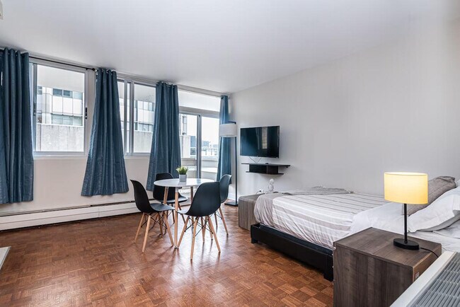 Photo - 1272 Rue Redpath-Crescent Unit ID1261799P